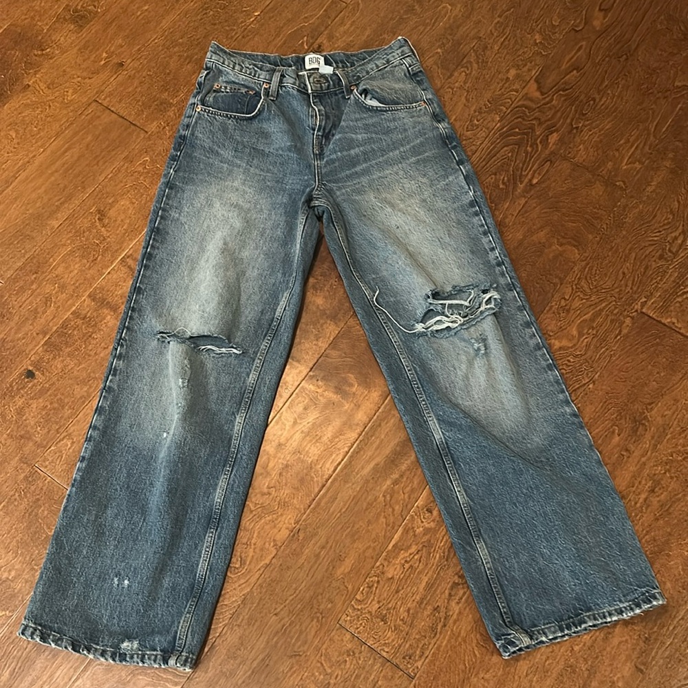 BDG HARRI LOW RISE BOYFRIEND jeans size 28 waist 32 length. Womens like new
